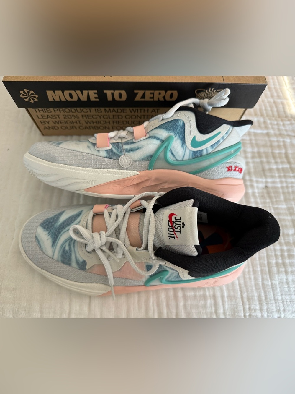NIB Nike Kyrie 8 GO Chinese New Year Basketball Shoes Size 6.5Y/8W (EU 39)